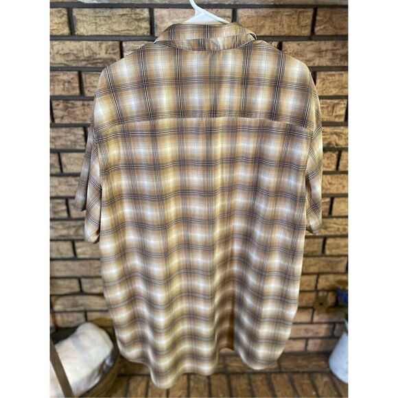 Swiss Tech Men’s Button Up Shirt - Picture 2 of 5